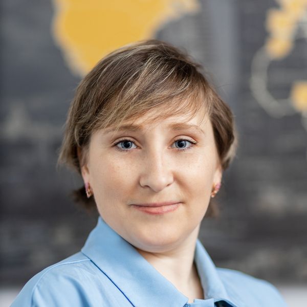 Елена Макарова